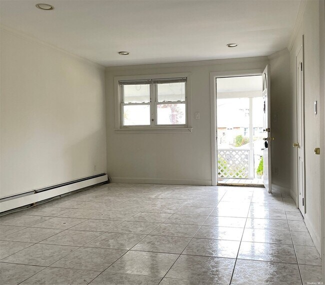 Building Photo - 1757 Hancock St