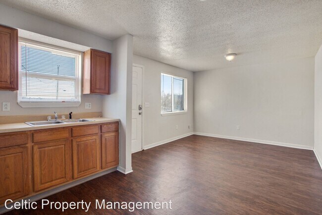 Foto del edificio - 4820-4867 NW Homestead Rd
