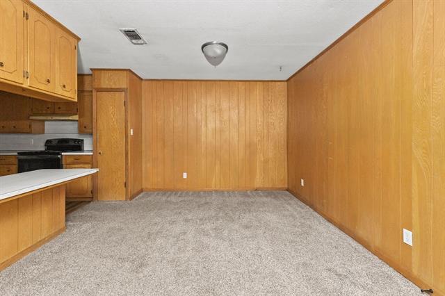 Building Photo - 706 Manson St