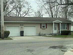 Building Photo - 635 S College Dr