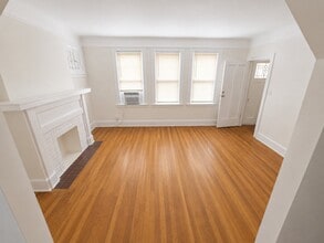 Building Photo - 2667-2669 W Grand St