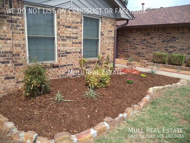Building Photo - 3rd Bedroom in fully furnished home
