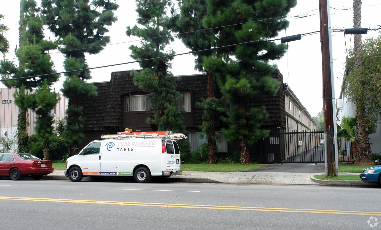 Foto del edificio - 13751 Oxnard