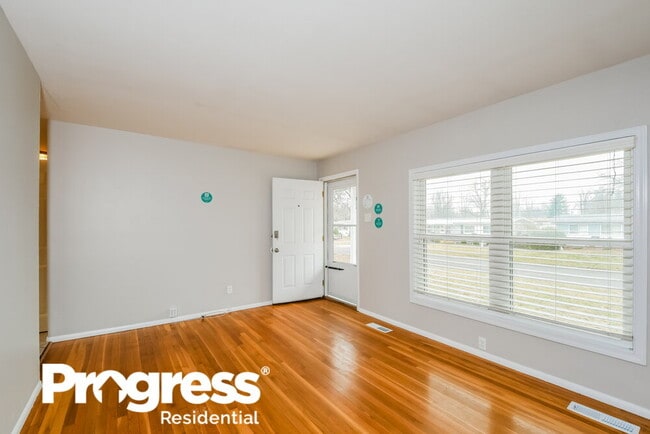 Building Photo - 1505 Aspen Dr