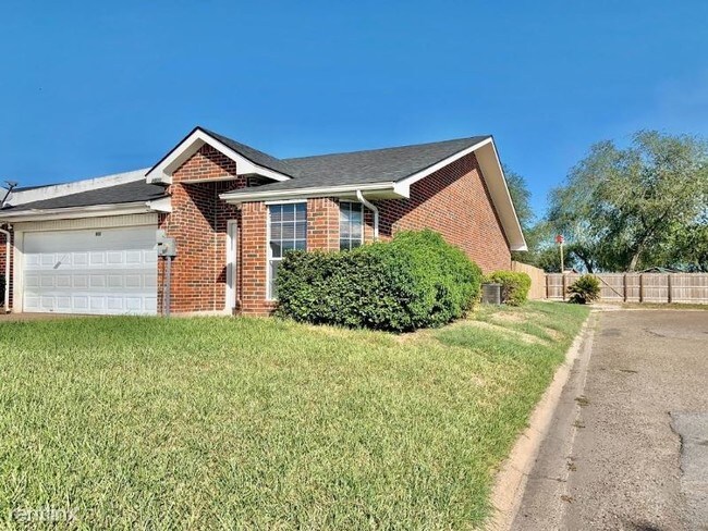 Building Photo - 3 br, 2 bath House - 2008 Lemon Tree Ct