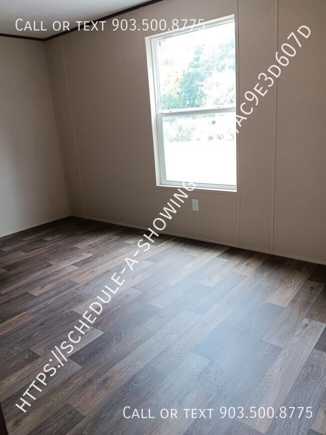 Foto del edificio - 730 Harveydale Dr