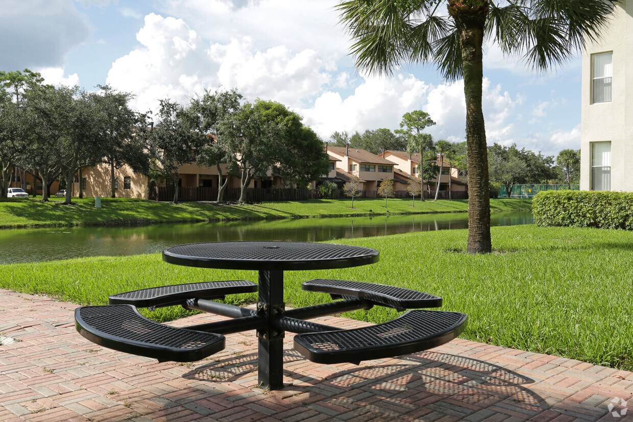 Midora At Woodmont Apartments Apartments Tamarac, FL