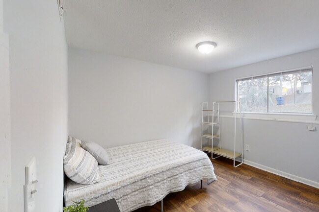 Foto del edificio - 3791 N Camp Creek Pkwy SW