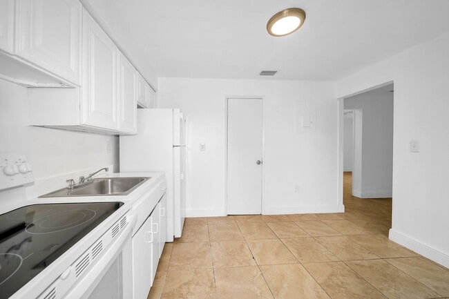 Building Photo - 2125 NW 91st St