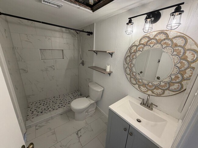 Foto del edificio - 3414 Country Club Dr W