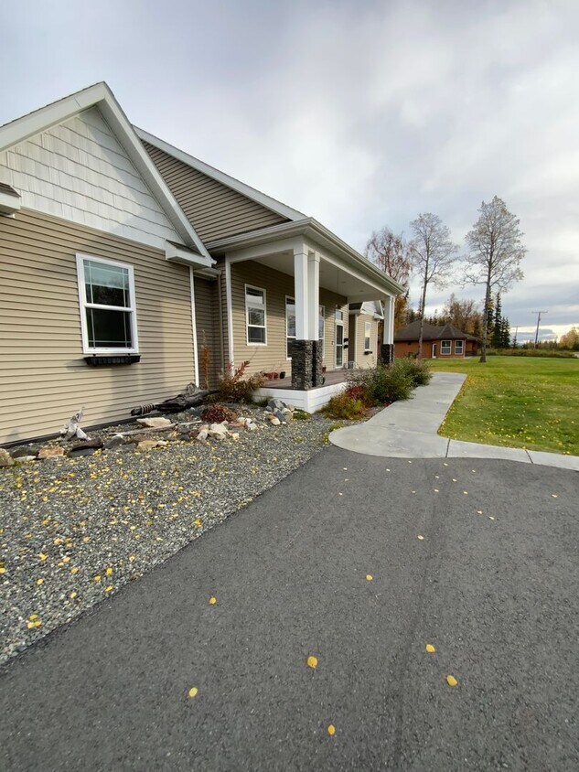 Primary Photo - LONG TERM CUSTOM RANCH HOME