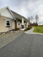 Building Photo - 102 Bighorn Cir