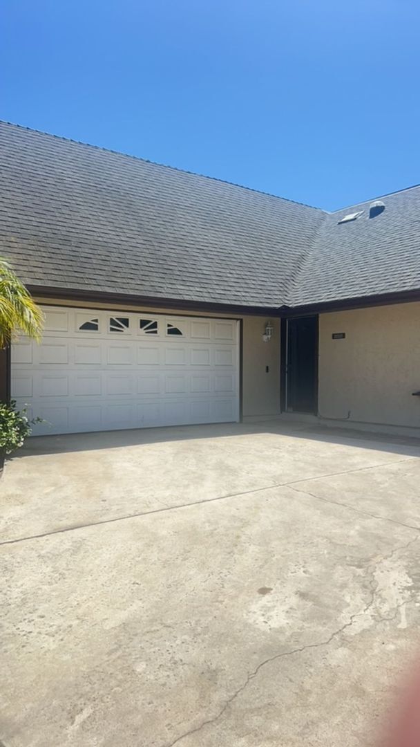 Building Photo - Cozy 4 bedroom in Vista
