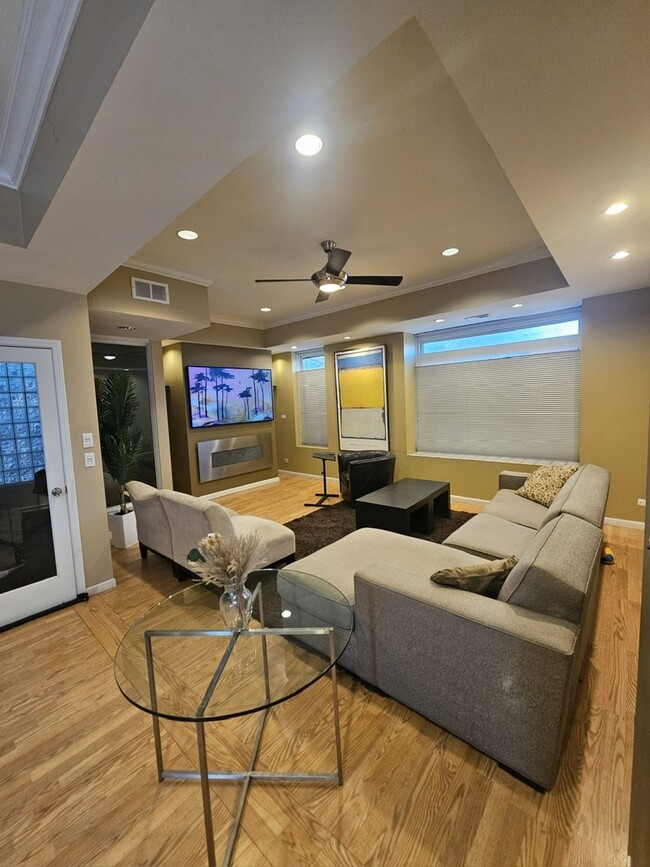 Foto del edificio - 1712 N Ashland Ave