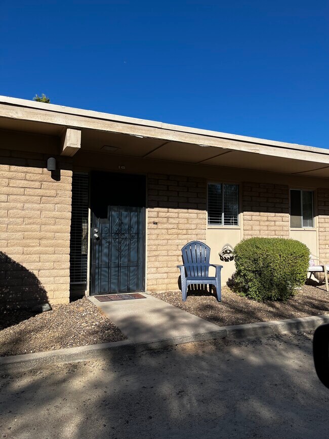 Building Photo - 27250 N 64th St