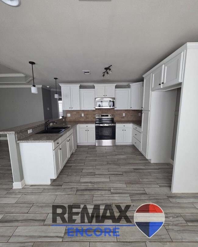 Building Photo - Sorry No Smoking/Vaping and Pets Permitted with Restrictions