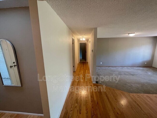 Building Photo - 5510 NW Innisbrook Pl