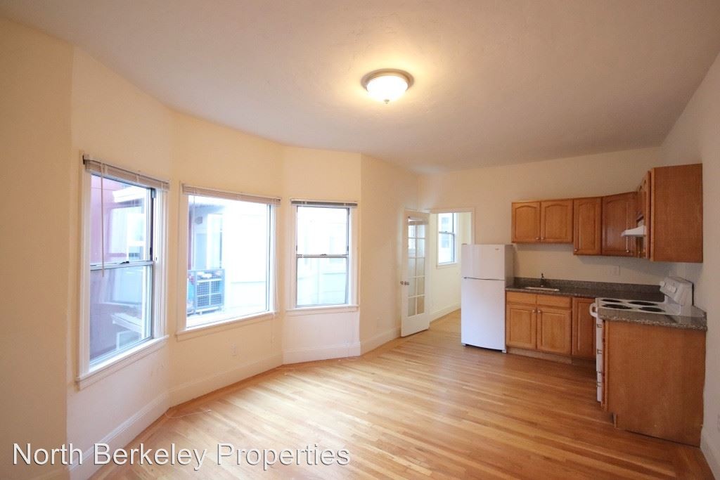 Primary Photo - 2120 Delaware St
