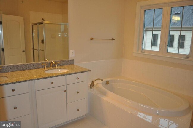 Building Photo - 346 White Ash Pl