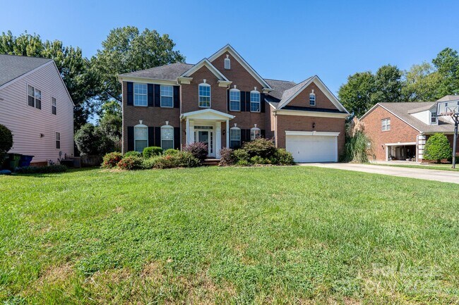 Foto del edificio - 604 Queenswater Ln