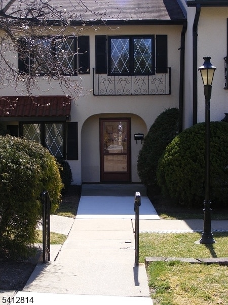 Building Photo - 9 Dorado Dr