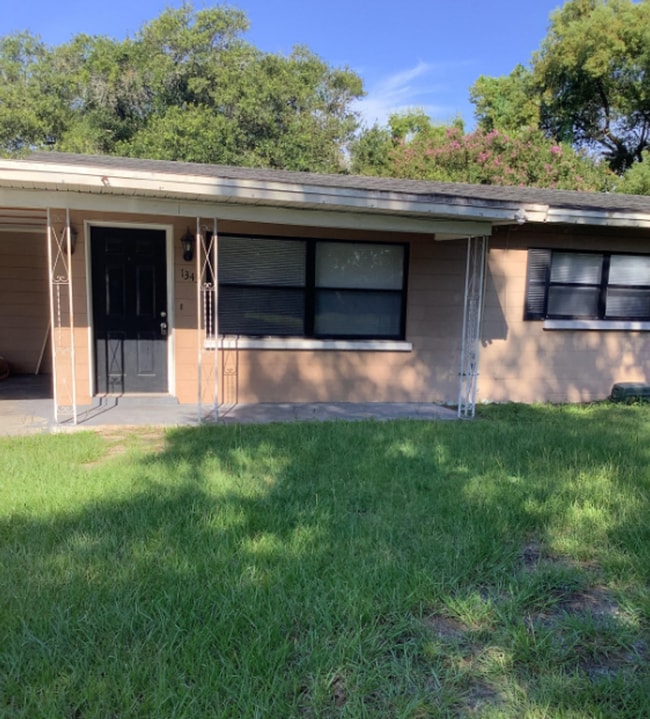 Building Photo - 1343 Sunset Ave