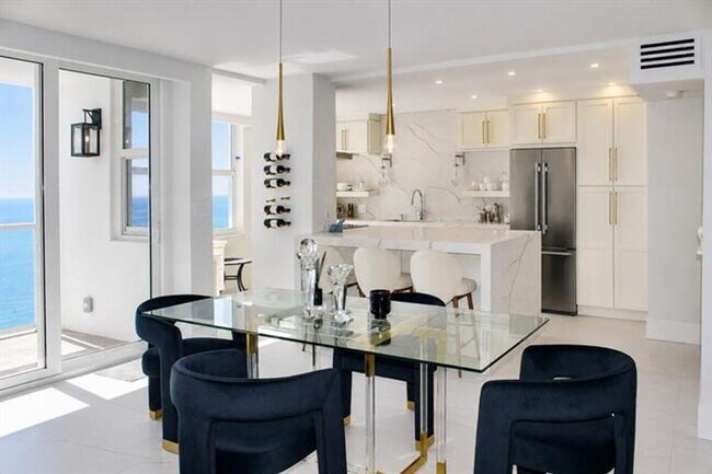 Foto del edificio - 4300 N Ocean Blvd