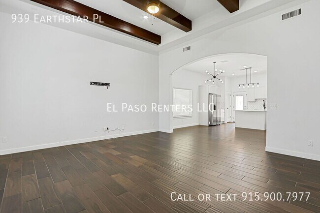 Foto del edificio - 939 Earthstar Pl