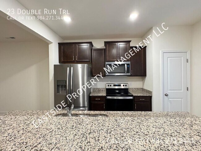 Building Photo - 23 Double Run Trl