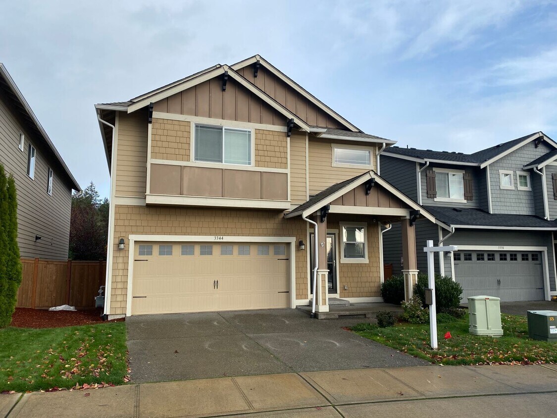 Foto principal - 3344 Juno Ct NE