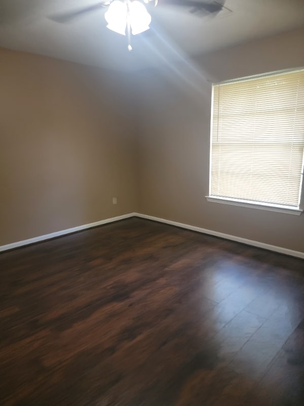 Foto del edificio - 4556 Gordon Ct