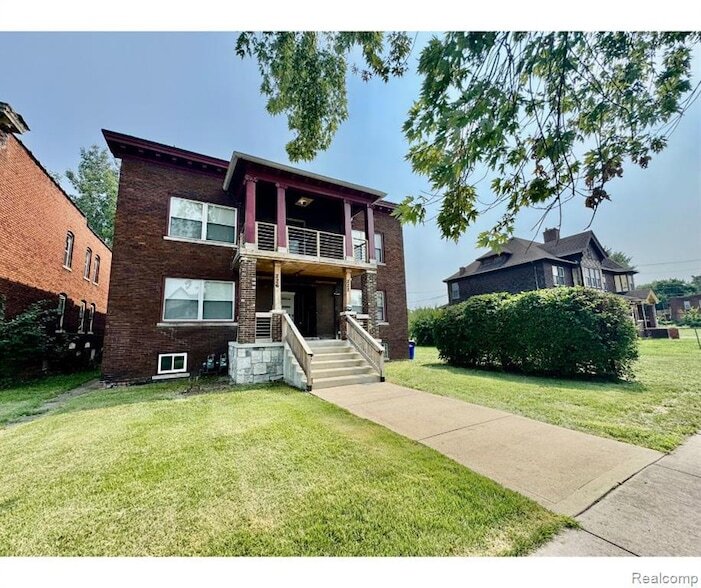 Foto principal - 222 Kenilworth St