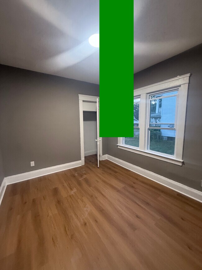 Foto del edificio - 727 E 127th St