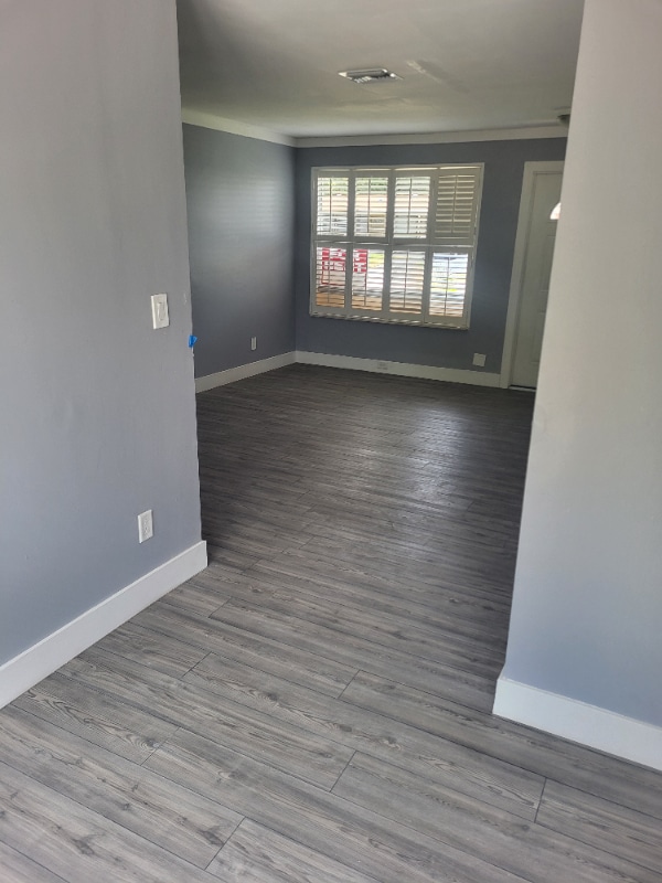 Foto principal - 3271 NW 14th St