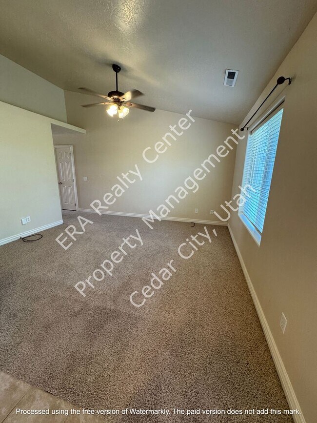 Foto del edificio - 1434 Southern View Dr