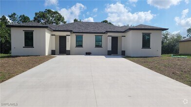 Building Photo - 4402 Golfview Blvd