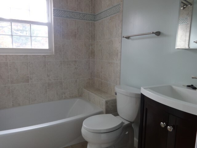 Foto del edificio - NICE  3BR RAMBLER CLOSE TO NIH