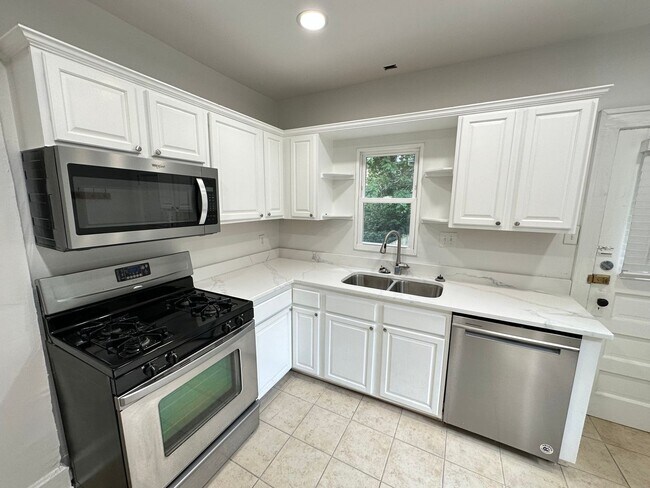 Foto del edificio - Redbud Alley 123-125 YBR