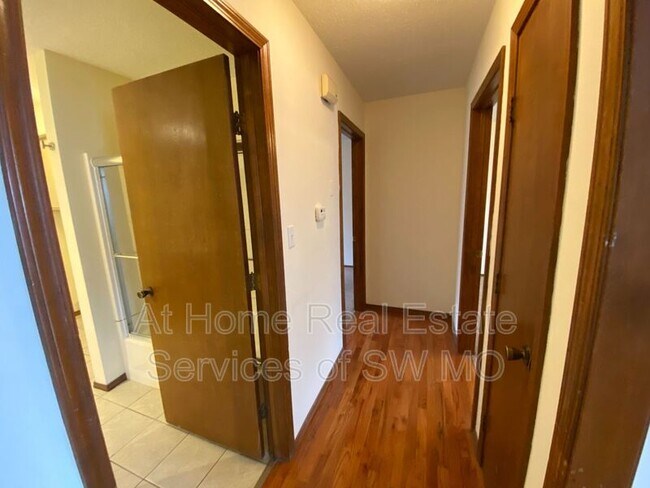 Building Photo - 3205 S Kimbrough Ave