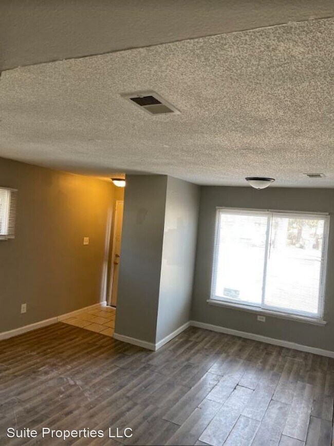 Building Photo - 3 br, 1 bath House - 27047 Florence St