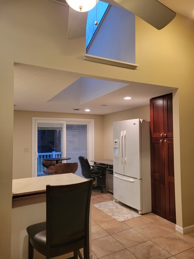 Foto del edificio - 9700 Root Rd