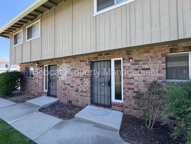 Building Photo - 1330 Ashby Ct