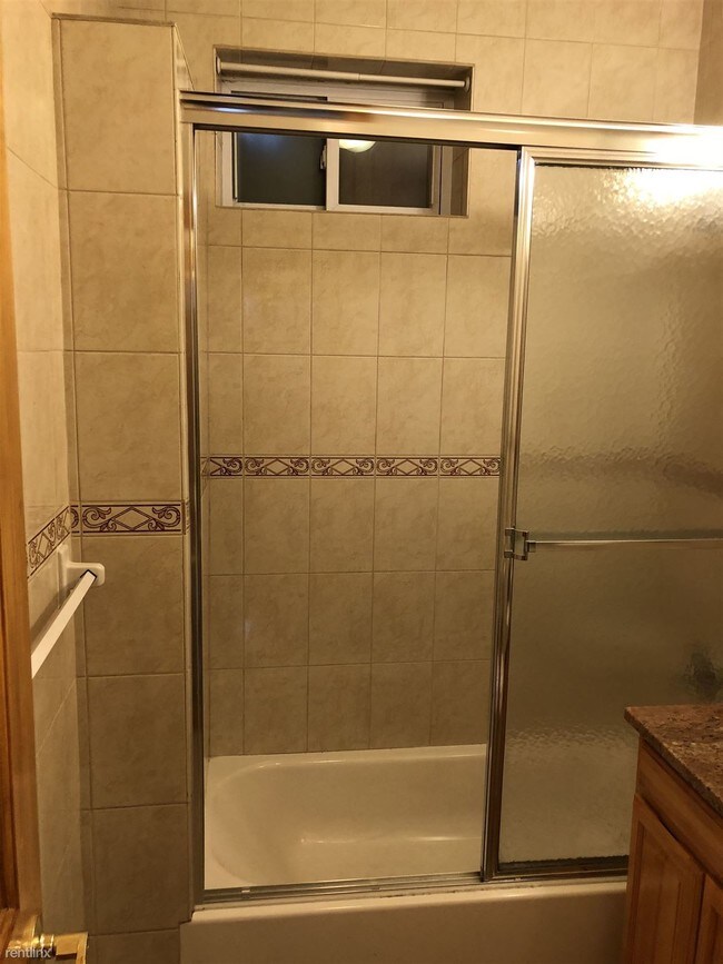 Foto del edificio - 4214 23rd Ave