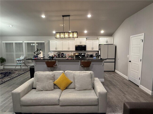 Foto del edificio - 941 Sundance Ln