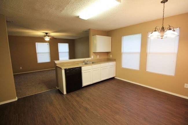 Foto del edificio - 8733 Hunters Point Way
