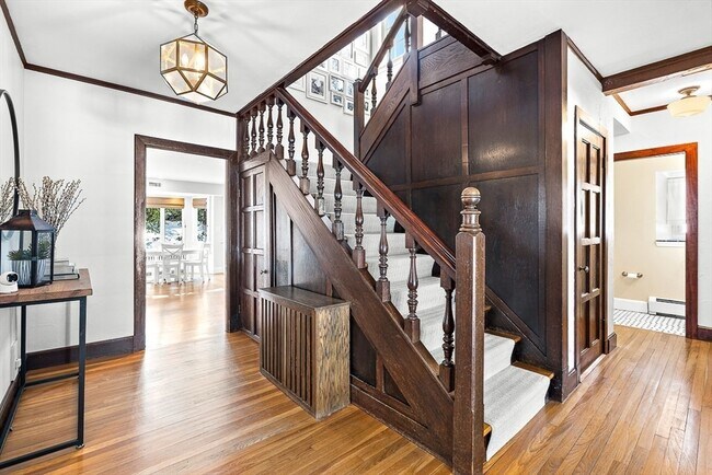 Foto del edificio - 23 Jefferson Rd