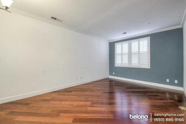 Building Photo - 1032 Jena Ter