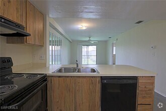 Building Photo - 4790 S Cleveland Ave