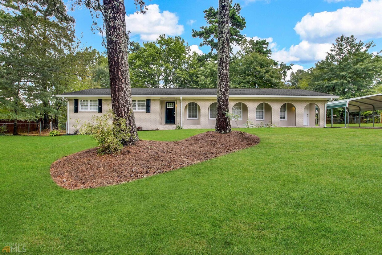 Foto principal - 3617 Collins Dr