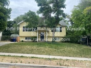 Building Photo - 1098 E Violet Cir
